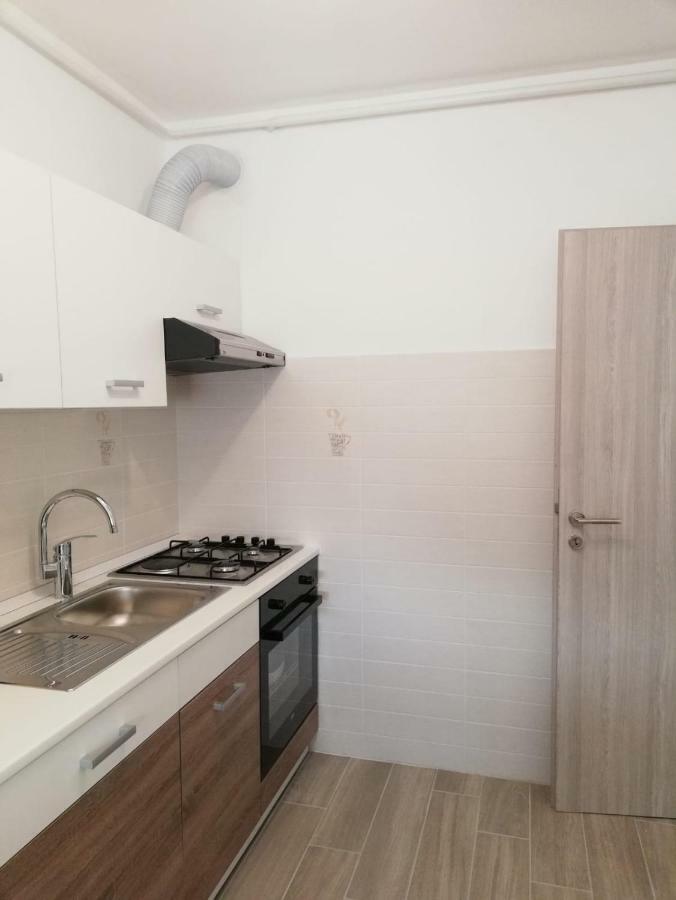 Apartment White Pula Luaran gambar