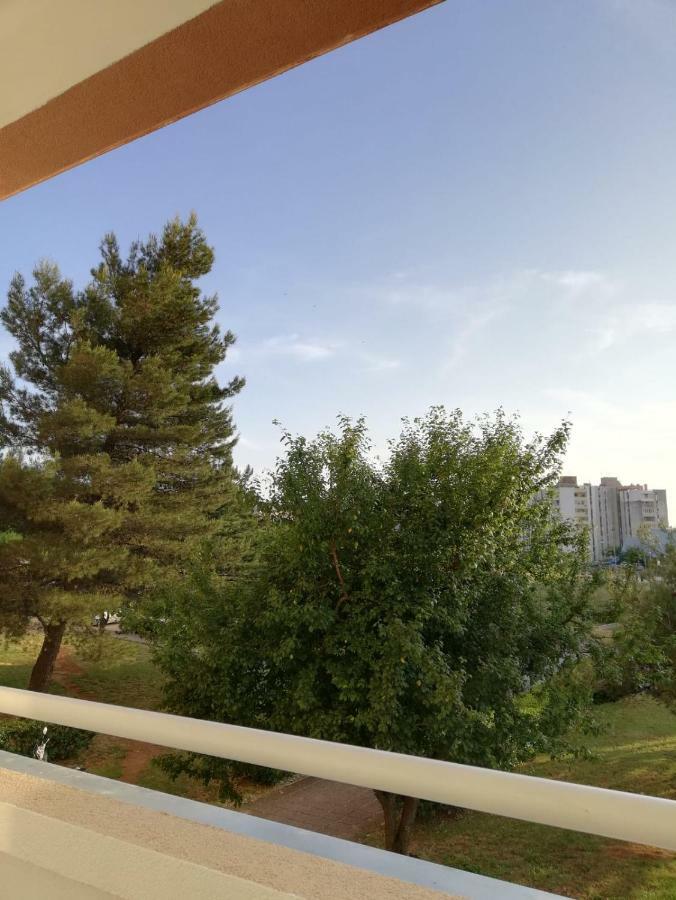 Apartment White Pula Luaran gambar