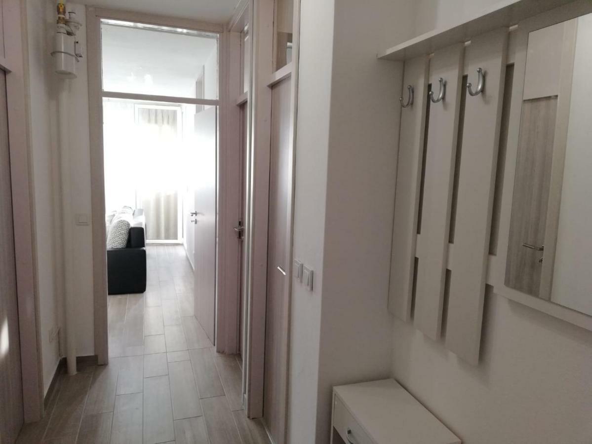 Apartment White Pula Luaran gambar